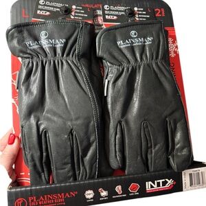 Plainsman Black Gloves with Elasticated Wrist and Smooth Finish